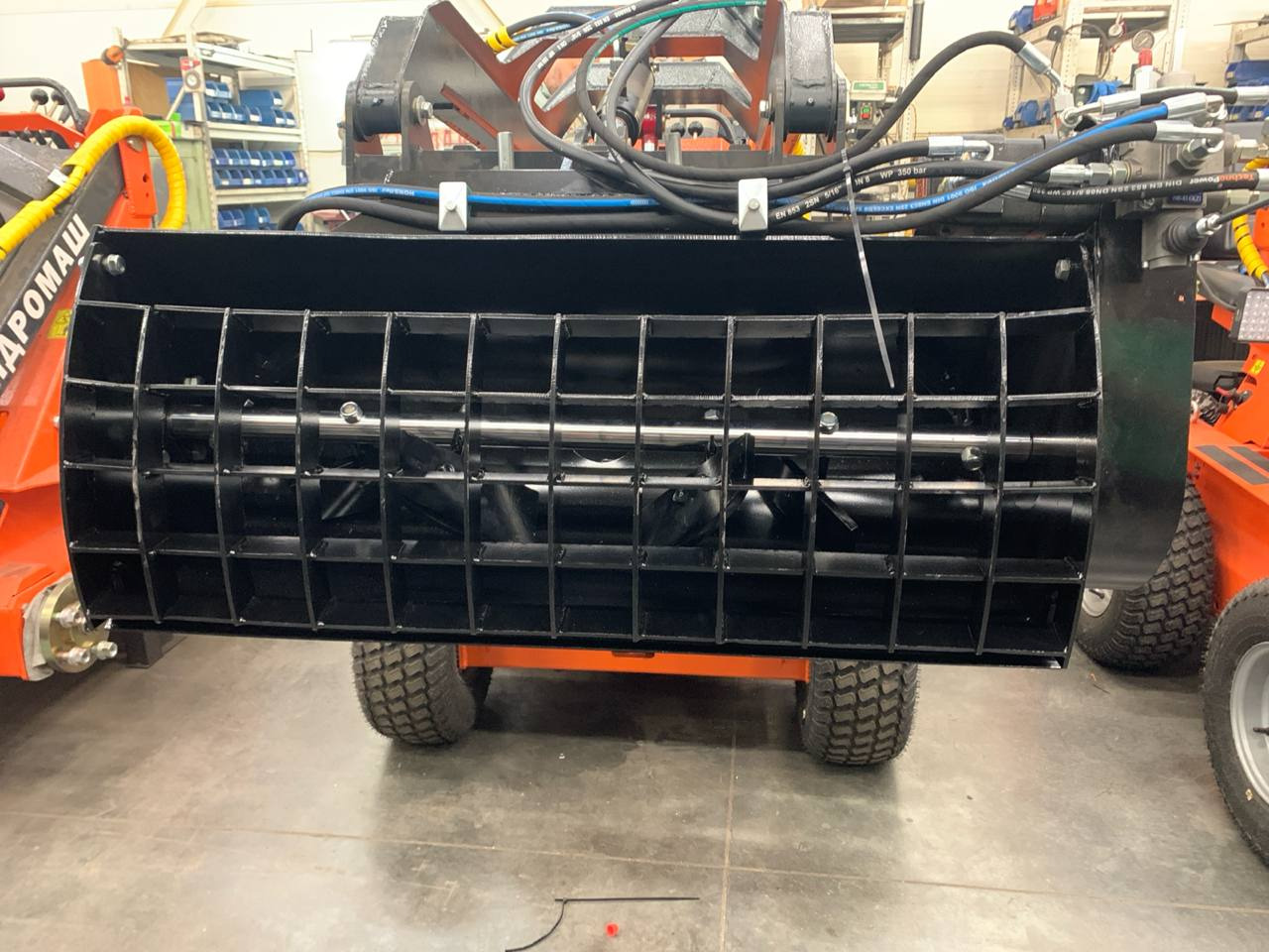 Бетоносмеситель - Ковш: фото 1 Бетоносмеситель - Ковш: фото 1