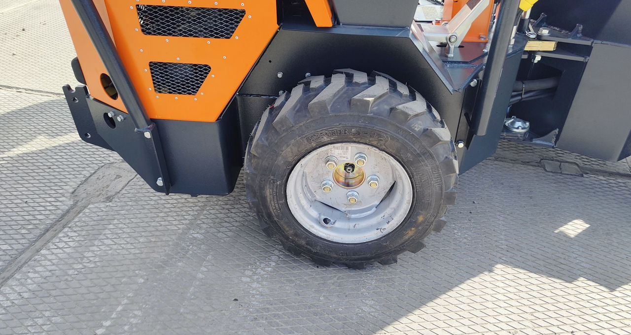 Новый Мини-погрузчик с бортовым поворотом SKARAB PL-100: фото 17 Новый Мини-погрузчик с бортовым поворотом SKARAB PL-100: фото 17