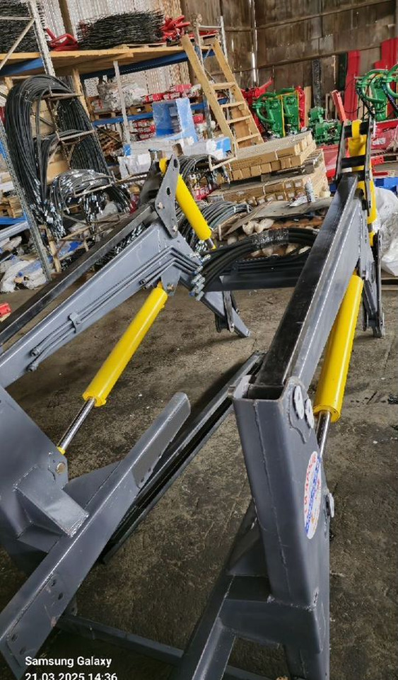 Гидросиб Гранд 900 - Фронтальный погрузчик для трактора: фото 4 Гидросиб Гранд 900 - Фронтальный погрузчик для трактора: фото 4