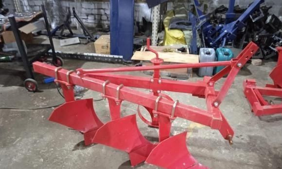 Кормилец 3-х корпусной - Плуг: фото 2 Кормилец 3-х корпусной - Плуг: фото 2