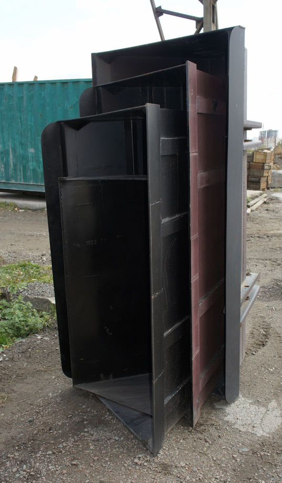 Ковш 1,5-1,6м шириной на пку 0,8 - Ковш для погрузчика: фото 3 Ковш 1,5-1,6м шириной на пку 0,8 - Ковш для погрузчика: фото 3