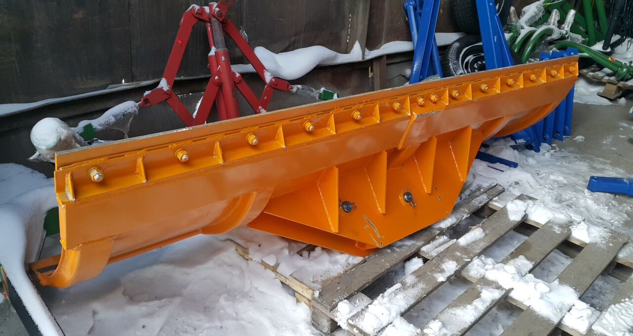 Отвал ком. (Сэндвич резина-нож) 2.5м. мтз (гидр) - Отвал: фото 2 Отвал ком. (Сэндвич резина-нож) 2.5м. мтз (гидр) - Отвал: фото 2