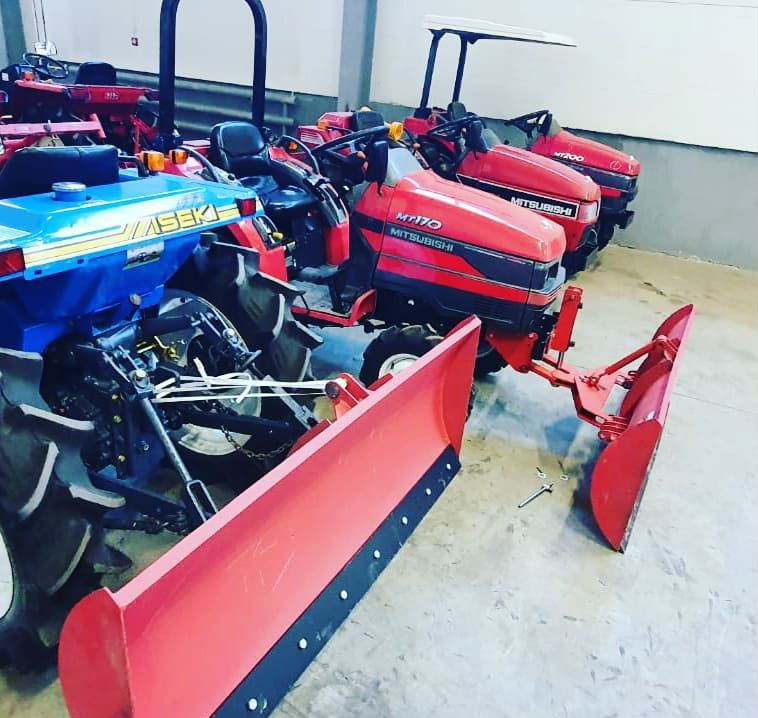 Отвал на минитрактор - Отвал для Минитракторов: фото 1 Отвал на минитрактор - Отвал для Минитракторов: фото 1