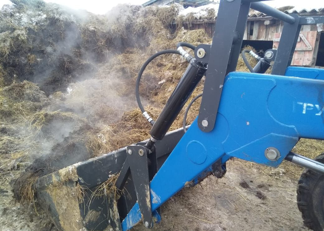 Погрузчик пку-0,8 Т-40 усиленный - Фронтальный погрузчик для трактора: фото 4 Погрузчик пку-0,8 Т-40 усиленный - Фронтальный погрузчик для трактора: фото 4