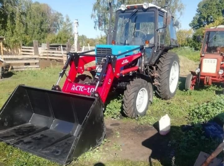 СибТрансСнаб ПКУ-0,9 - Фронтальный погрузчик для трактора: фото 2 СибТрансСнаб ПКУ-0,9 - Фронтальный погрузчик для трактора: фото 2