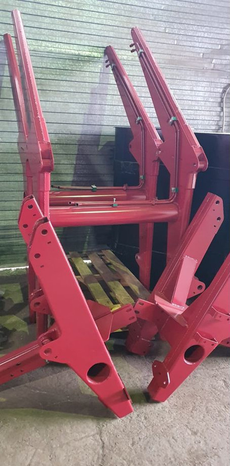 Новый Фронтальный погрузчик для трактора СибТрансСнаб ПКУ-0,9: фото 7 Новый Фронтальный погрузчик для трактора СибТрансСнаб ПКУ-0,9: фото 7