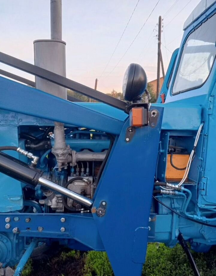 Фронтальный погрузчик для трактора СибТрансСнаб ПКУ-0,9: фото 6 Фронтальный погрузчик для трактора СибТрансСнаб ПКУ-0,9: фото 6