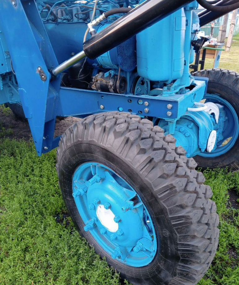 СибТрансСнаб ПКУ-0,9 - Фронтальный погрузчик для трактора: фото 2 СибТрансСнаб ПКУ-0,9 - Фронтальный погрузчик для трактора: фото 2