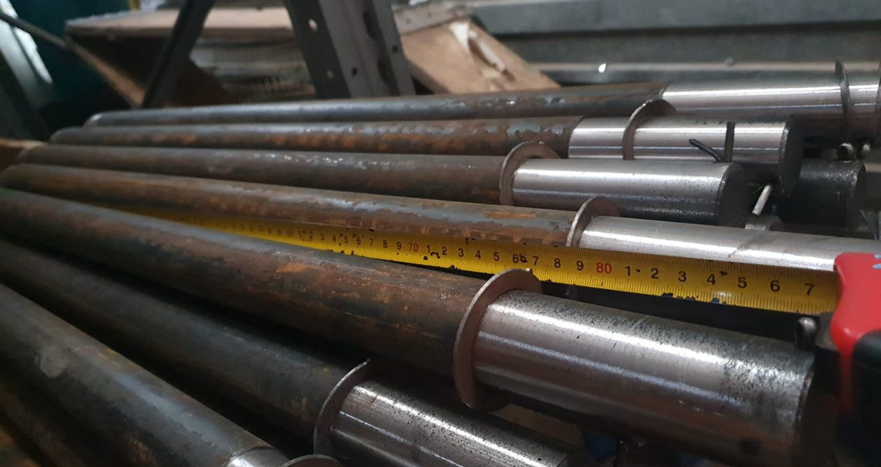 Вилы для сенажа на погрузчик - Вилы для Компактных фронтальных погрузчиков: фото 4 Вилы для сенажа на погрузчик - Вилы для Компактных фронтальных погрузчиков: фото 4