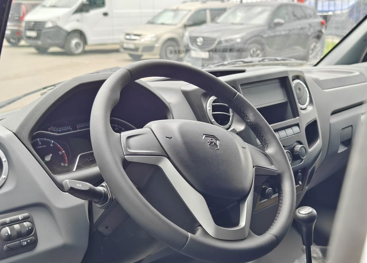 Тентованный фургон ГАЗ ГАЗель 3302 2.7 MT, Новый: фото 9