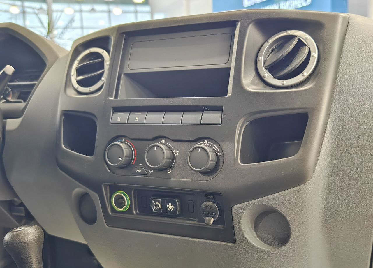 Малотоннажный бортовой грузовик ГАЗ ГАЗель 3302 2.7 MT, Новый: фото 11