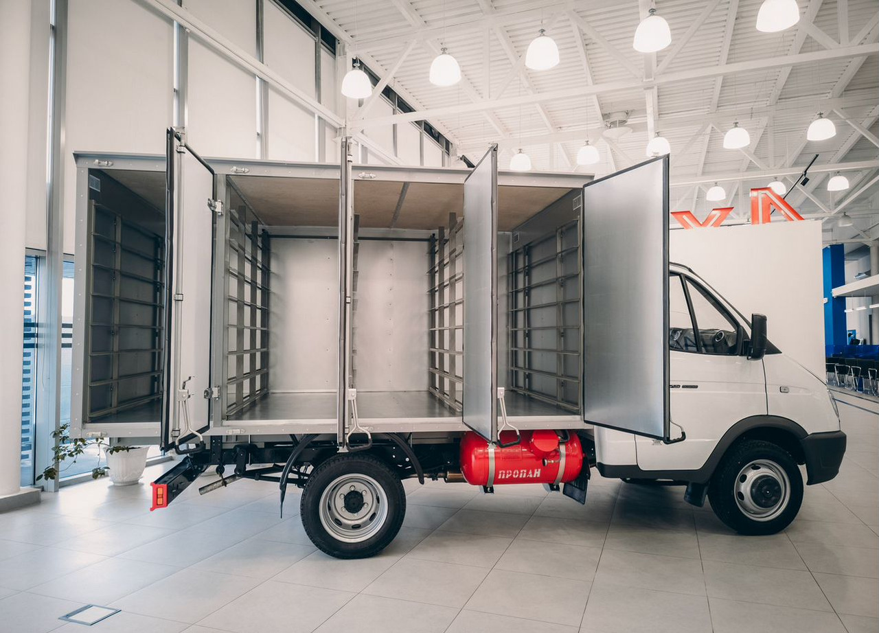 ГАЗ ГАЗель 3302 2.7 MT, Новый - Фургон с закрытым кузовом: фото 2 ГАЗ ГАЗель 3302 2.7 MT, Новый - Фургон с закрытым кузовом: фото 2