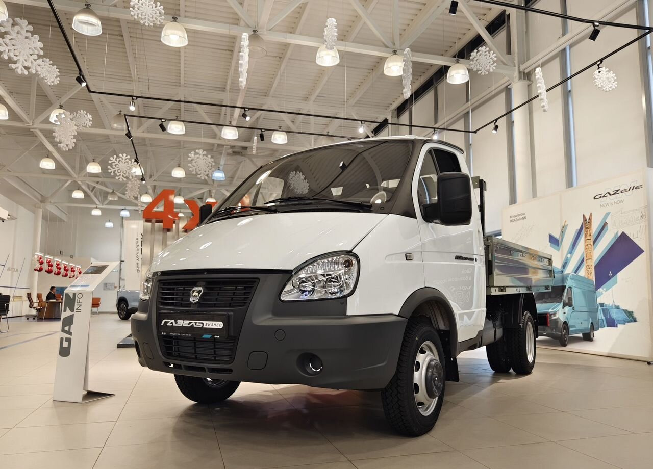 ГАЗ ГАЗель 3302 2.7 MT - Малотоннажный бортовой грузовик: фото 1 ГАЗ ГАЗель 3302 2.7 MT - Малотоннажный бортовой грузовик: фото 1
