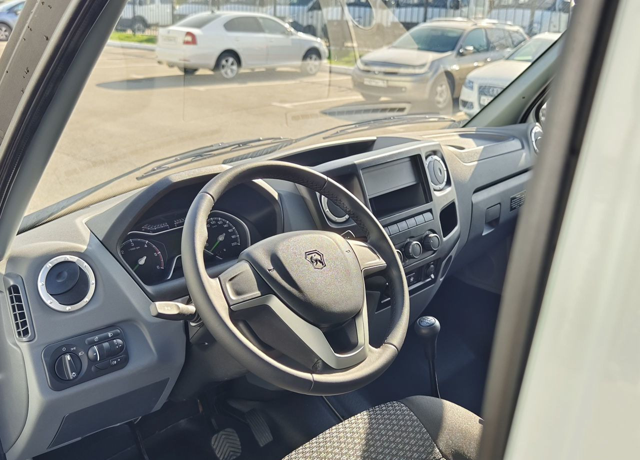 Новый Тентованный фургон ГАЗ ГАЗель 3302 2.7 MT: фото 7