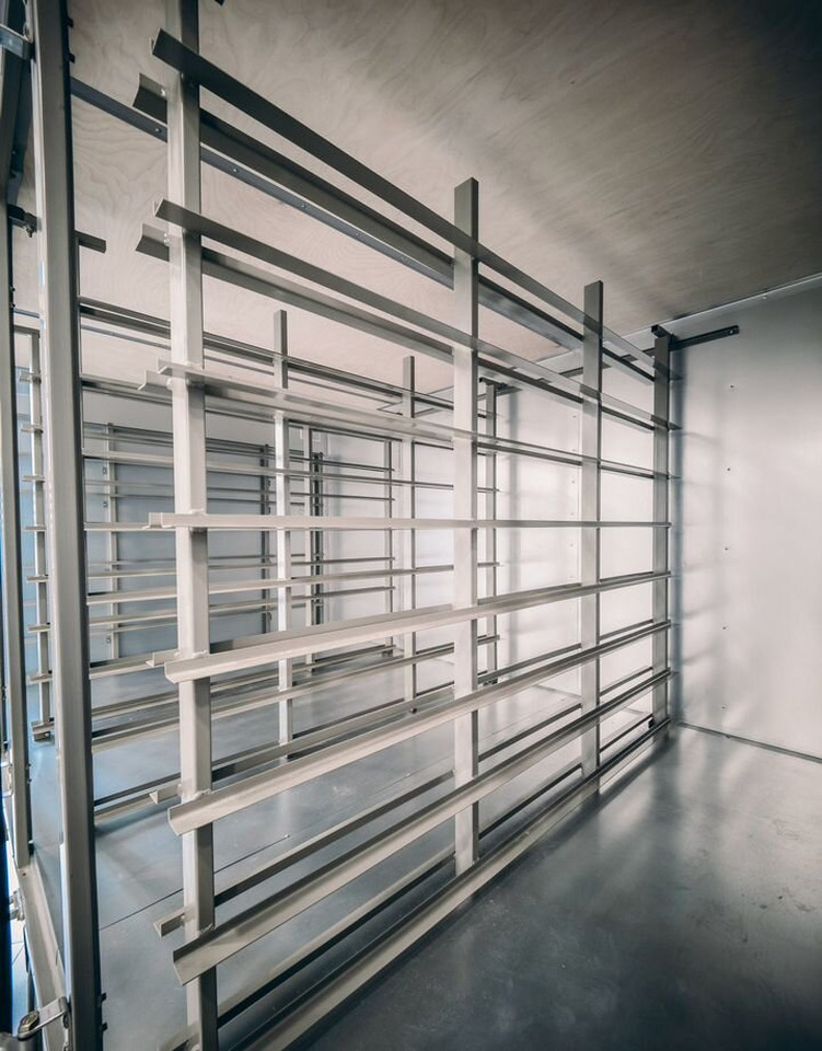 ГАЗ ГАЗель 3302 2.7 MT - Фургон с закрытым кузовом: фото 5 ГАЗ ГАЗель 3302 2.7 MT - Фургон с закрытым кузовом: фото 5