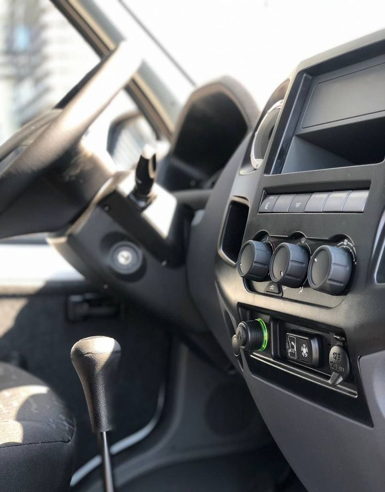 Новый Тентованный фургон, Грузопассажирский фургон ГАЗ ГАЗель 33023 2.7 MT: фото 12