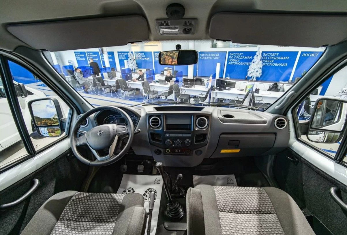 Новый Пассажирский фургон ГАЗ Соболь 2217 2.9 MT: фото 8