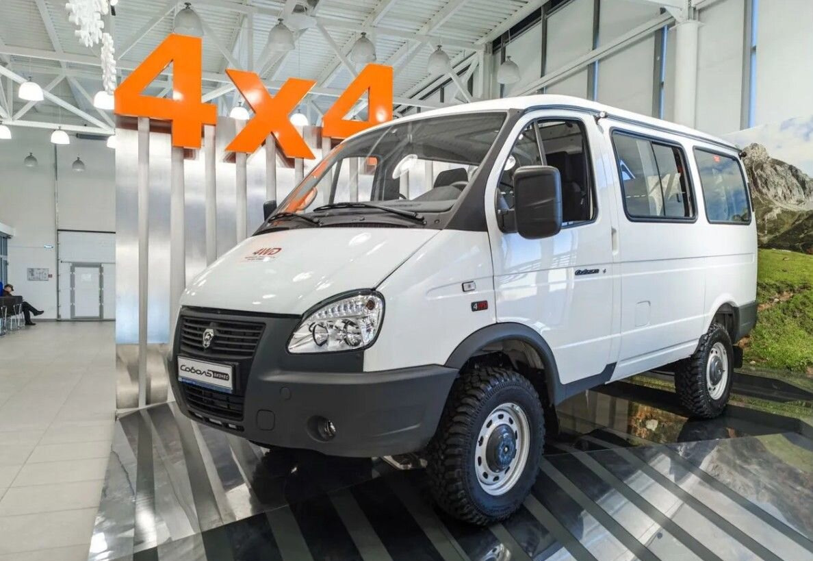 ГАЗ Соболь 2217 2.9 MT - Пассажирский фургон: фото 1 ГАЗ Соболь 2217 2.9 MT - Пассажирский фургон: фото 1