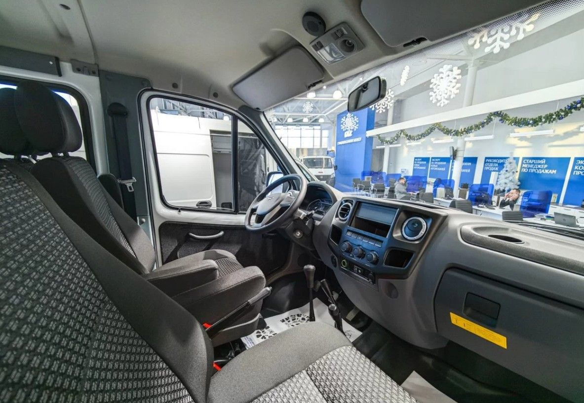 ГАЗ Соболь 2217 2.9 MT - Пассажирский фургон: фото 4 ГАЗ Соболь 2217 2.9 MT - Пассажирский фургон: фото 4