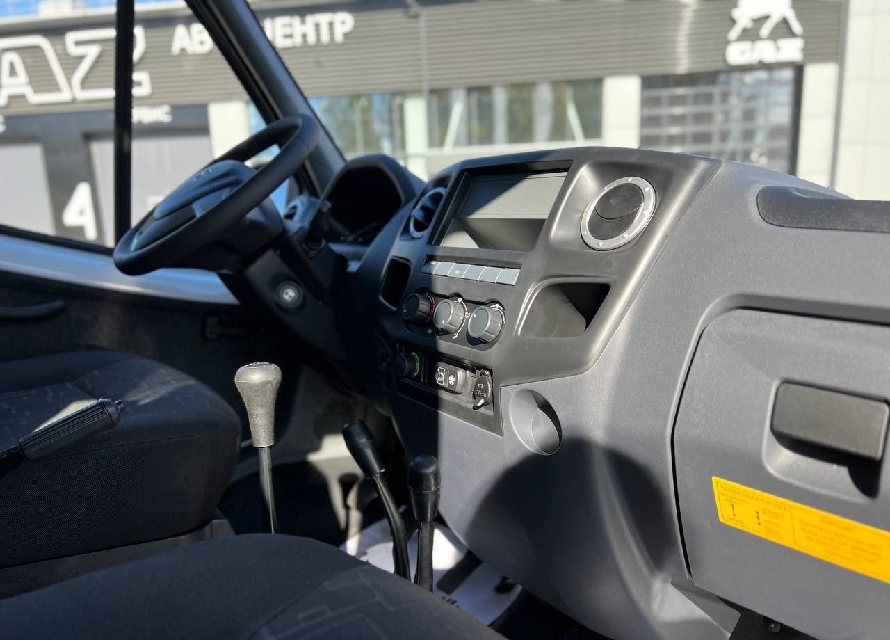 Новый Малотоннажный бортовой грузовик, Грузопассажирский фургон ГАЗ Соболь 2310 2.7 MT: фото 8