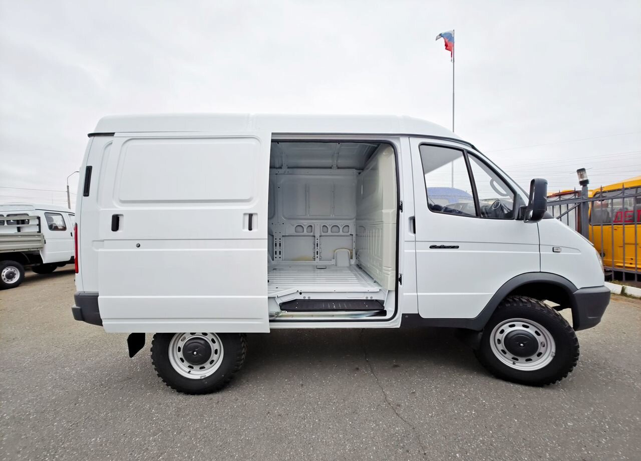 ГАЗ Соболь 2752 2.7 MT - Цельнометаллический фургон: фото 1 ГАЗ Соболь 2752 2.7 MT - Цельнометаллический фургон: фото 1