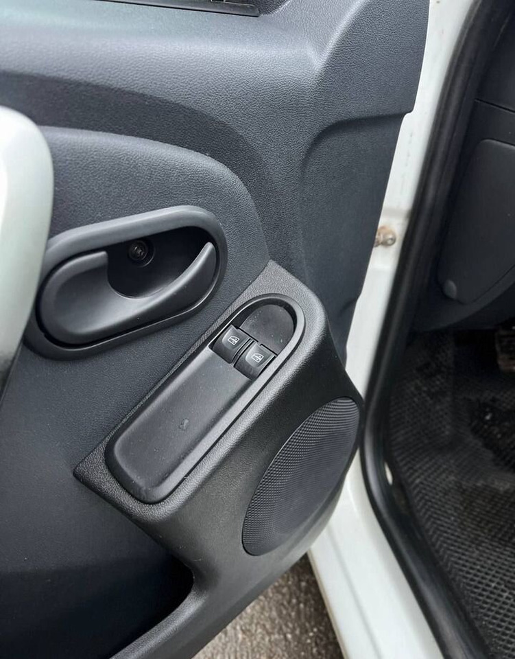 Фургон-рефрижератор ВАЗ (LADA) Largus 1.6 MT, , 175 500 км: фото 20