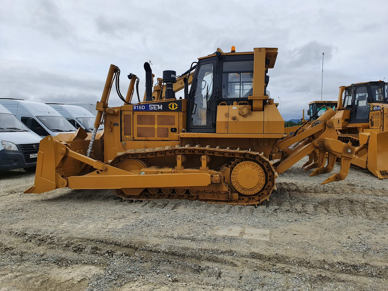 БУЛЬДОЗЕР SEM 816D - Бульдозер: фото 2 БУЛЬДОЗЕР SEM 816D - Бульдозер: фото 2