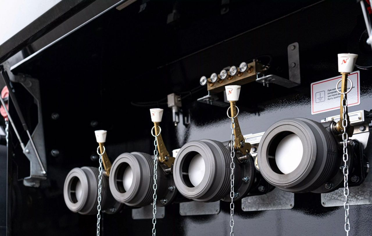 Новый Полуприцеп-цистерна Bonum 914211: фото 8