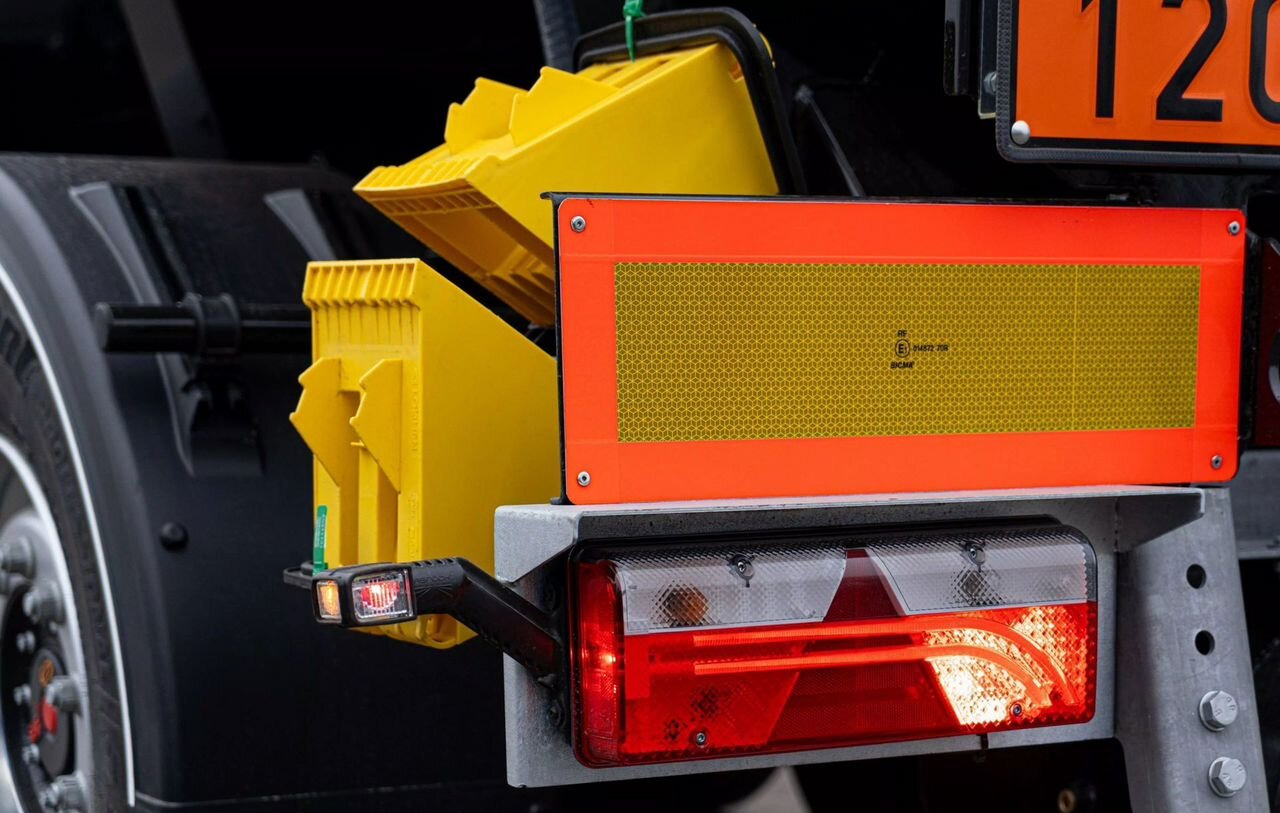 Новый Полуприцеп-цистерна Bonum 914211: фото 10