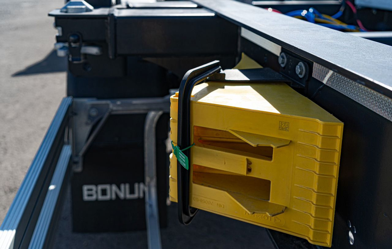 Новый Полуприцеп-контейнеровоз/ Сменный кузов Bonum 914295-05: фото 7