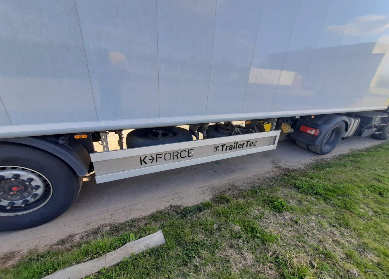 Полуприцеп щеповоз с подвижным полом Kraker K-Force: фото 23