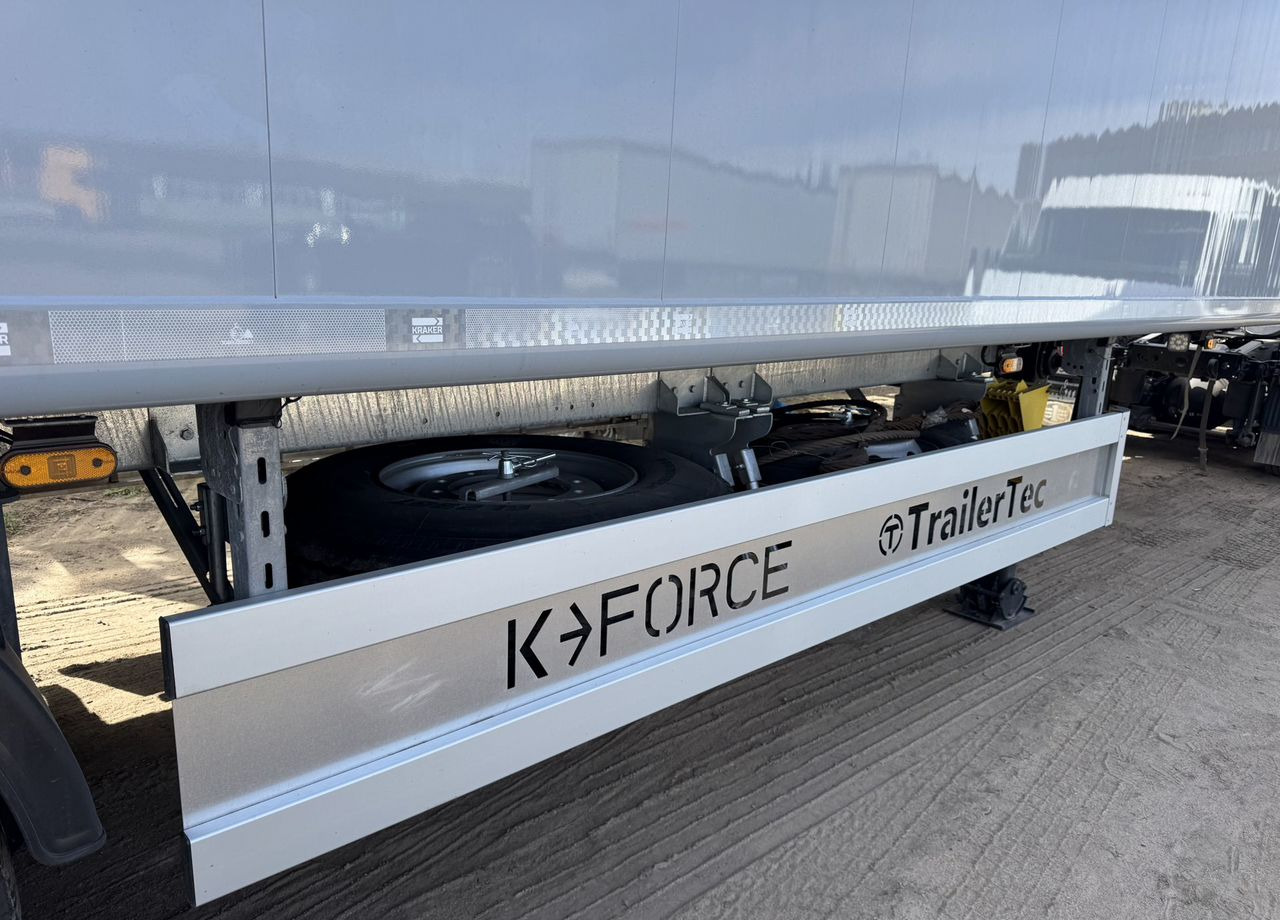 Полуприцеп щеповоз с подвижным полом Kraker K-Force: фото 20 Полуприцеп щеповоз с подвижным полом Kraker K-Force: фото 20