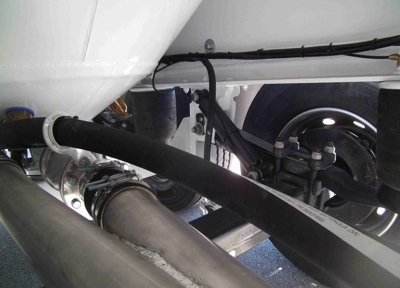 Новый Полуприцеп цистерна для сыпучих грузов OMEPS CM 47: фото 7