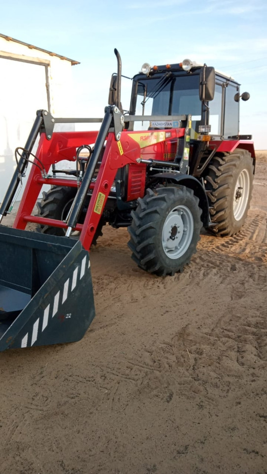 АЗАС ПФУ-1000 - Фронтальный погрузчик для трактора для Фронтальных погрузчиков для тракторов: фото 2 АЗАС ПФУ-1000 - Фронтальный погрузчик для трактора для Фронтальных погрузчиков для тракторов: фото 2