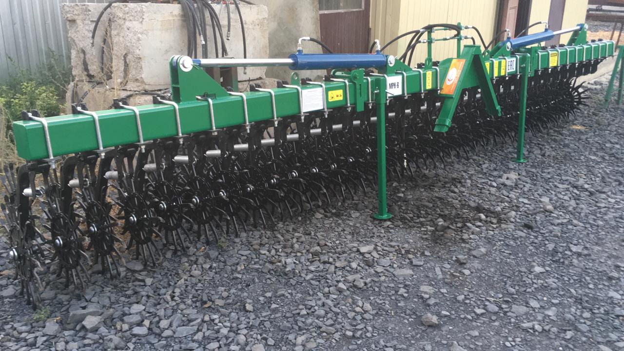 Мотыга ротационная навесная МРН-6Г с гидравлическим складыванием. - Борона ротационная: фото 1 Мотыга ротационная навесная МРН-6Г с гидравлическим складыванием. - Борона ротационная: фото 1