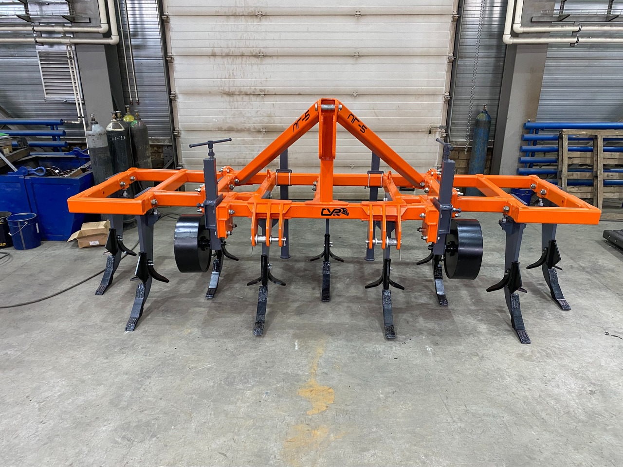 Плуг чизельный ПГ-5Н-9 (ПЧ-4.5) - Глубокорыхлитель: фото 3 Плуг чизельный ПГ-5Н-9 (ПЧ-4.5) - Глубокорыхлитель: фото 3