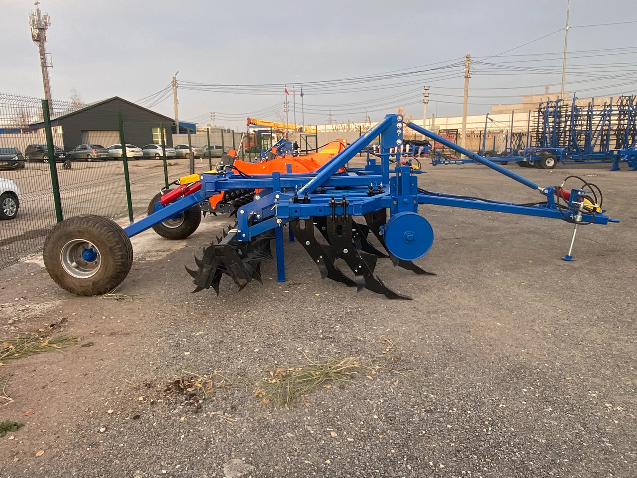 Глубокорыхлитель Плуг чизельный с шпоровыми катками прицепной ПЧП-4.0: фото 6