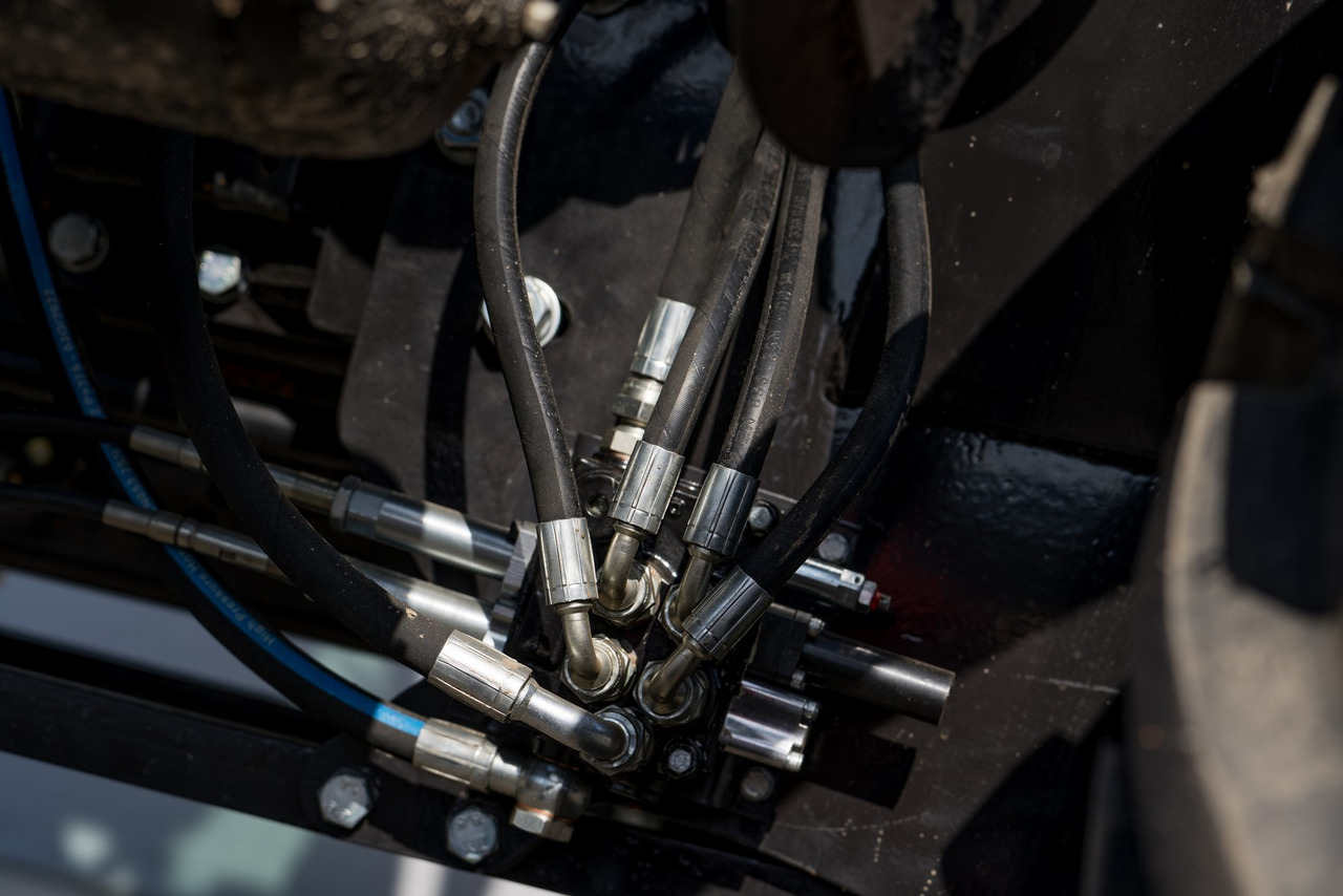 Фронтальный погрузчик для трактора Погрузчик фронтальный FRONTLIFT-1600, с системой параллельного ведения, к тракторам ЛМЗ, YTO, LOVOL, DEUTZ-FAHR: фото 12