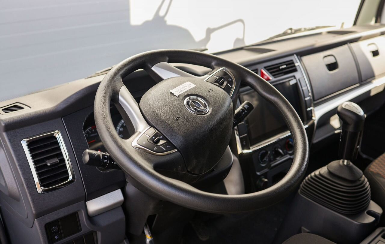 Новый Тентованный грузовик Dongfeng C120L: фото 10