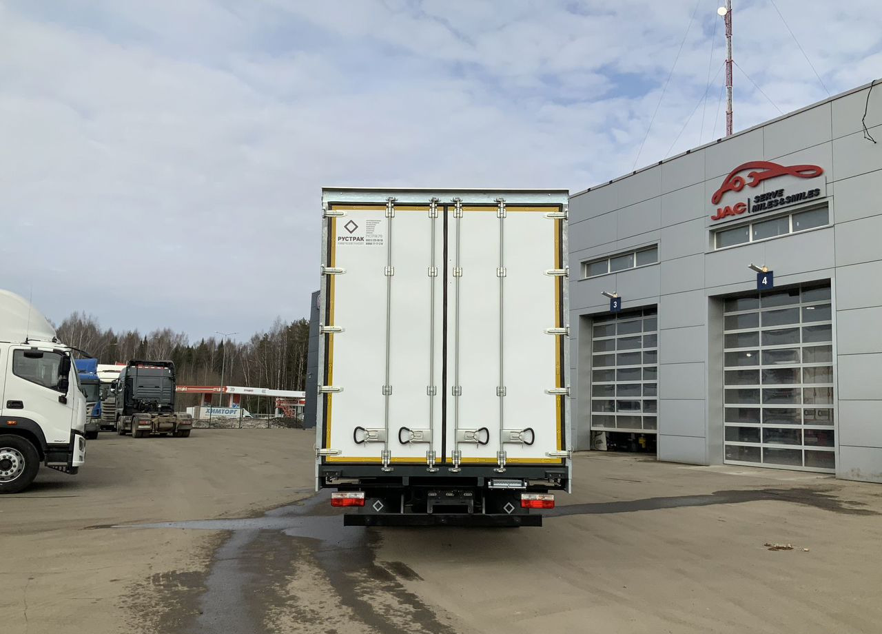 Новый Тентованный грузовик Dongfeng C120L: фото 6