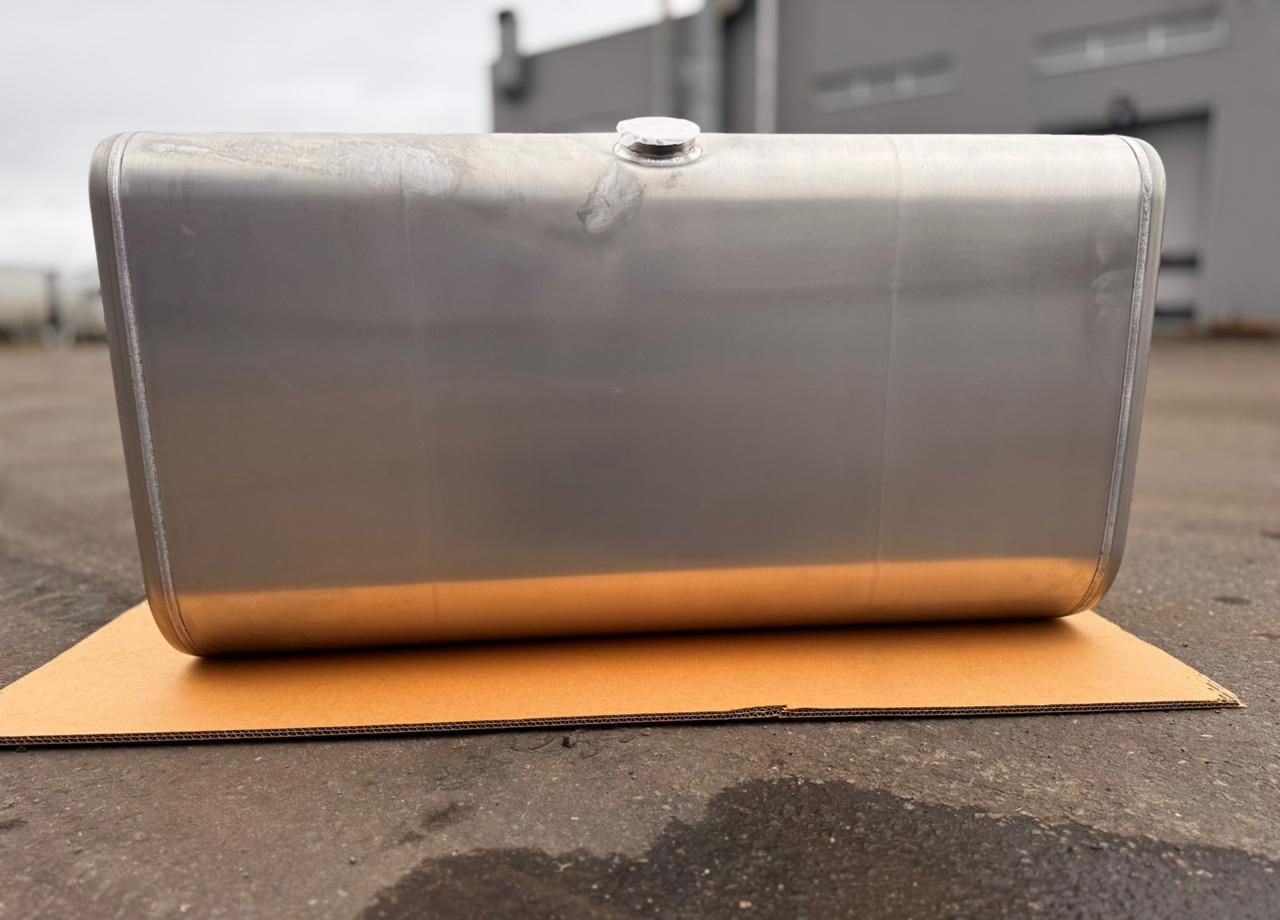 SCANIA Оригинальный топливный бак Scania 1871190 - Топливный бак: фото 1 SCANIA Оригинальный топливный бак Scania 1871190 - Топливный бак: фото 1