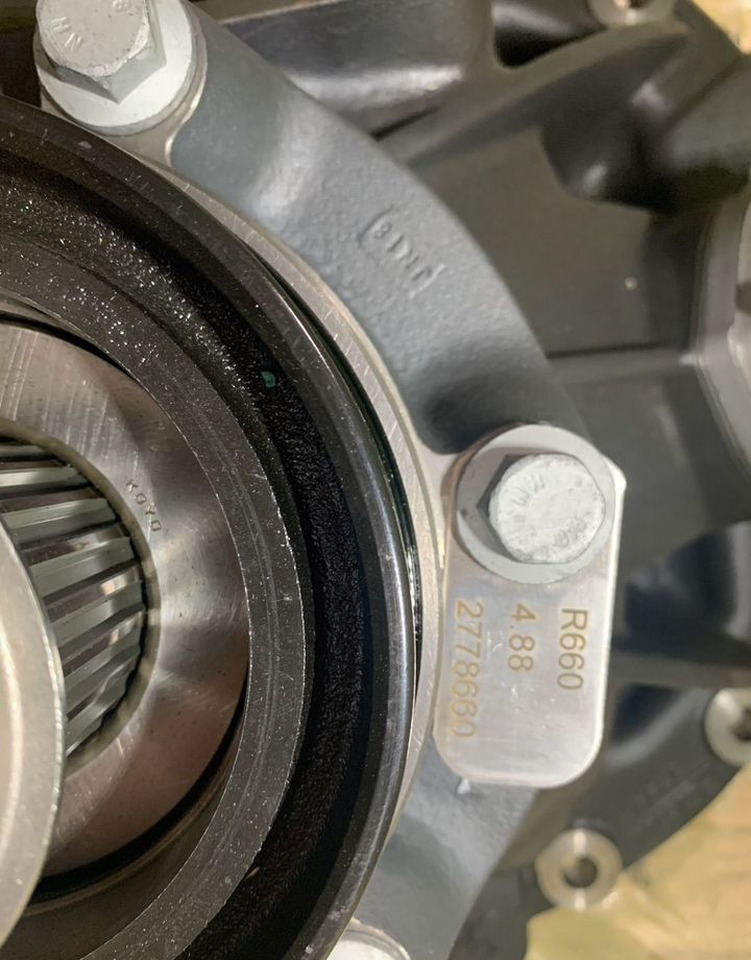 SCANIA Редуктор средний 2778660Scania R660 - Трансмиссия: фото 4 SCANIA Редуктор средний 2778660Scania R660 - Трансмиссия: фото 4