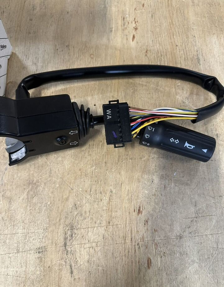 11171772 Переключатель подрулевой Volvo - Блок управления: фото 2 11171772 Переключатель подрулевой Volvo - Блок управления: фото 2