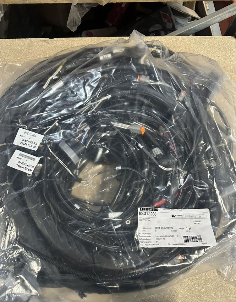 93012236 Жгут проводов Liebherr - Кабели/ Провода: фото 2 93012236 Жгут проводов Liebherr - Кабели/ Провода: фото 2