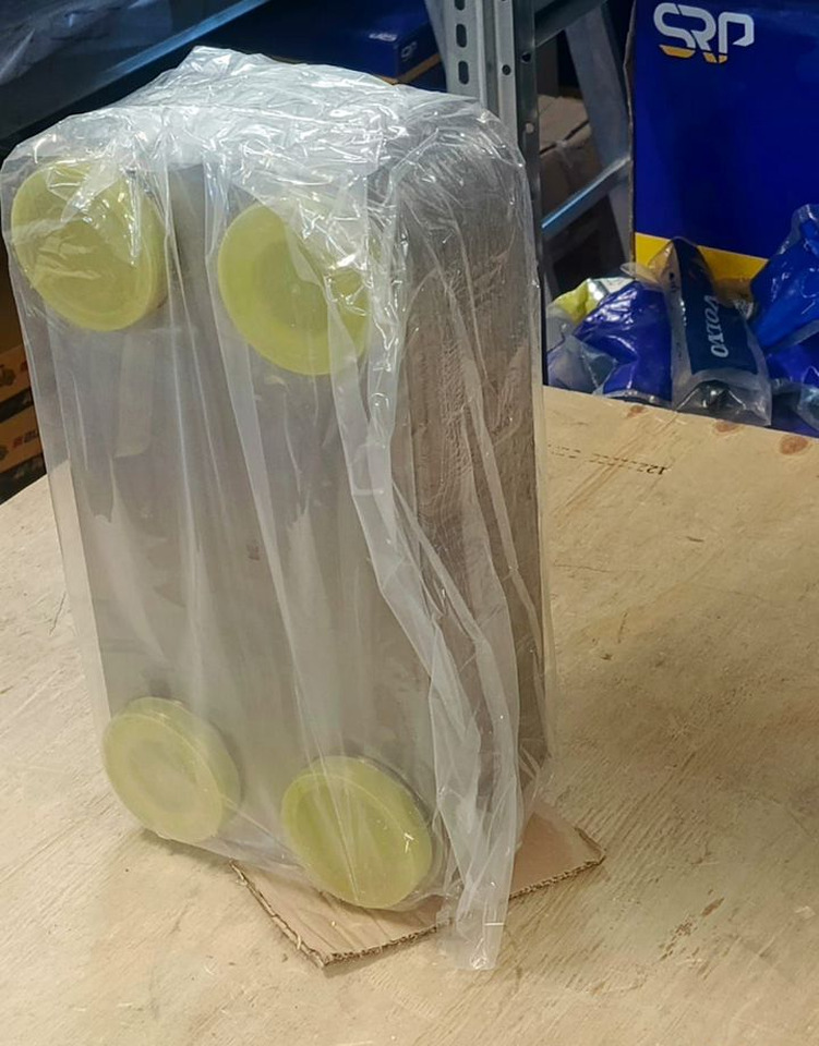 AUGER 26000171 Теплообменник (VOE 17458689) auger - Система охлаждения: фото 3 AUGER 26000171 Теплообменник (VOE 17458689) auger - Система охлаждения: фото 3