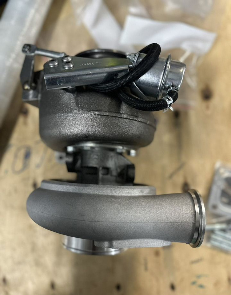 Holset 11129601 Турбокомпрессор Volvo - Турбина: фото 3 Holset 11129601 Турбокомпрессор Volvo - Турбина: фото 3