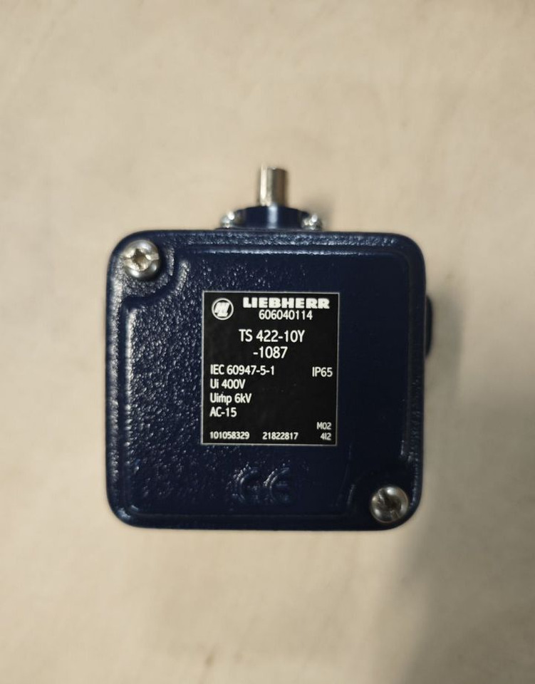 LIEBHERR 606040108 Выключатель Liebherr - Электрическая система: фото 1 LIEBHERR 606040108 Выключатель Liebherr - Электрическая система: фото 1