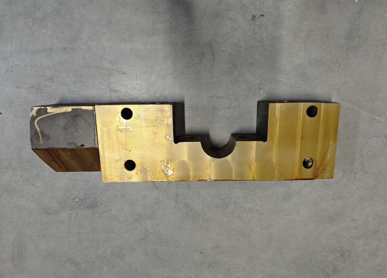 LIEBHERR 9933455 Подшипник правый Liebherr - Рама/ Шасси для Грузовиков: фото 2 LIEBHERR 9933455 Подшипник правый Liebherr - Рама/ Шасси для Грузовиков: фото 2