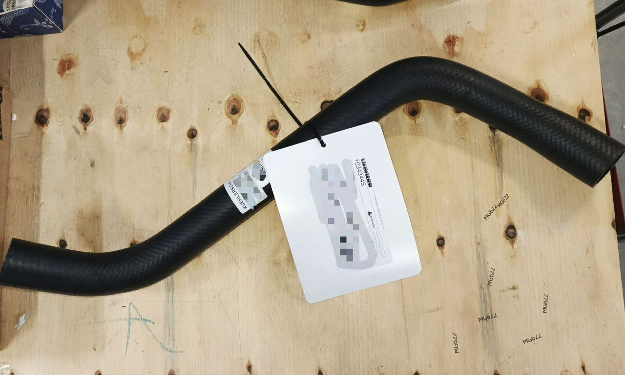 LIEBHERR Патрубок системы охлаждения 10343445 - Система охлаждения: фото 1 LIEBHERR Патрубок системы охлаждения 10343445 - Система охлаждения: фото 1