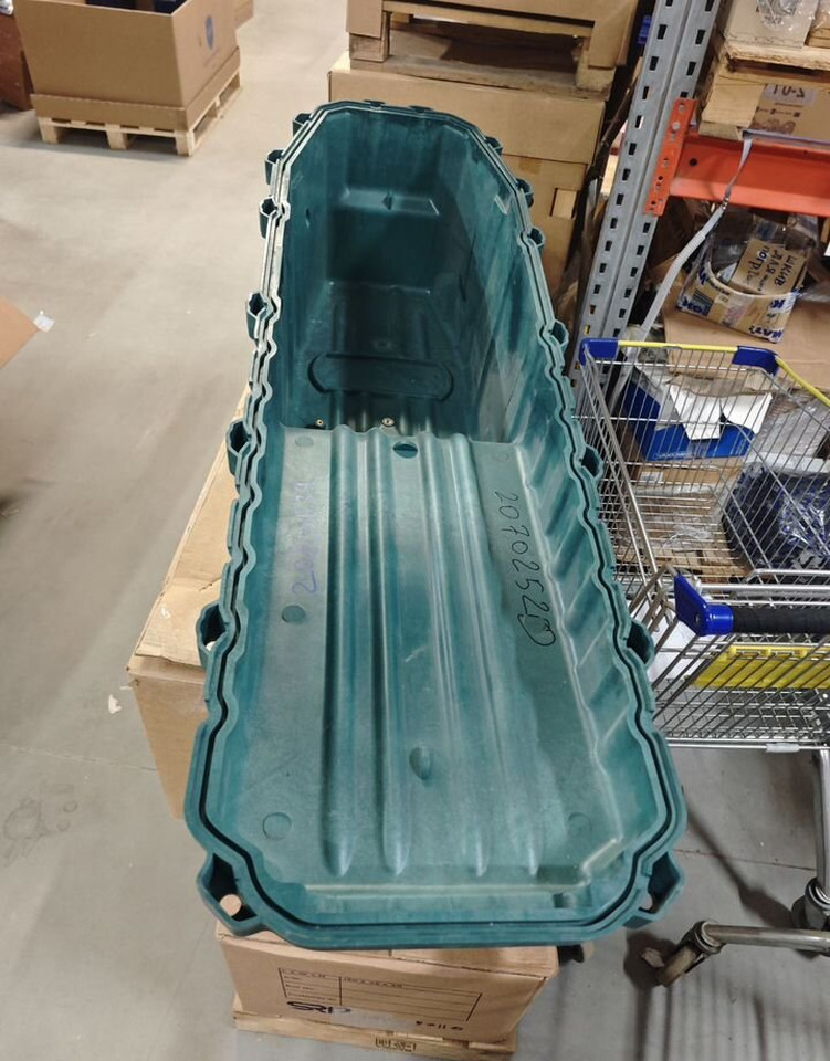 SRP 20702520 Поддон масляный Volvo FH D12 - Двигатель и запчасти: фото 2 SRP 20702520 Поддон масляный Volvo FH D12 - Двигатель и запчасти: фото 2